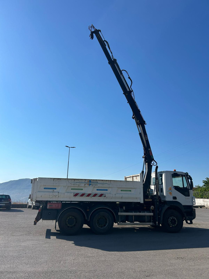 IVECO TRAKKER 260T36 - Auto s hydraulickou rukou, Sklápěč: obrázek 3 IVECO TRAKKER 260T36 - Auto s hydraulickou rukou, Sklápěč: obrázek 3