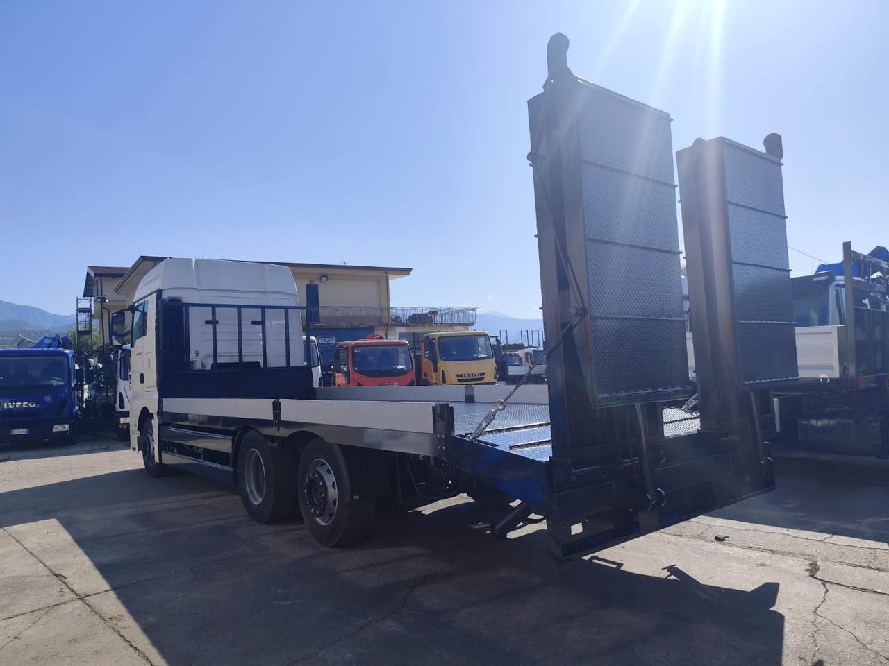 MAN TGX 26.440 - Nákladní automobil valníkový/ Plošinový: obrázek 4 MAN TGX 26.440 - Nákladní automobil valníkový/ Plošinový: obrázek 4