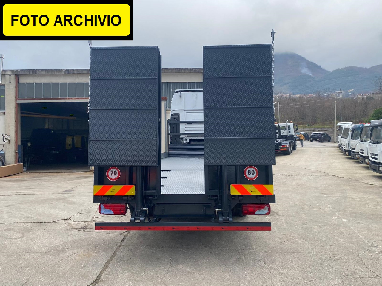 MAN TGX 26.440 - Nákladní automobil valníkový/ Plošinový: obrázek 2 MAN TGX 26.440 - Nákladní automobil valníkový/ Plošinový: obrázek 2