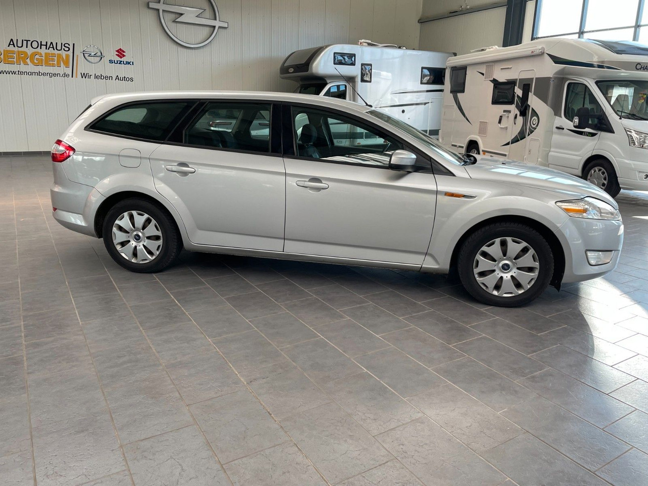 Ford Mondeo Turnier Trend / AHK / 8-fach Bereift - Osobní auto: obrázek 2 Ford Mondeo Turnier Trend / AHK / 8-fach Bereift - Osobní auto: obrázek 2