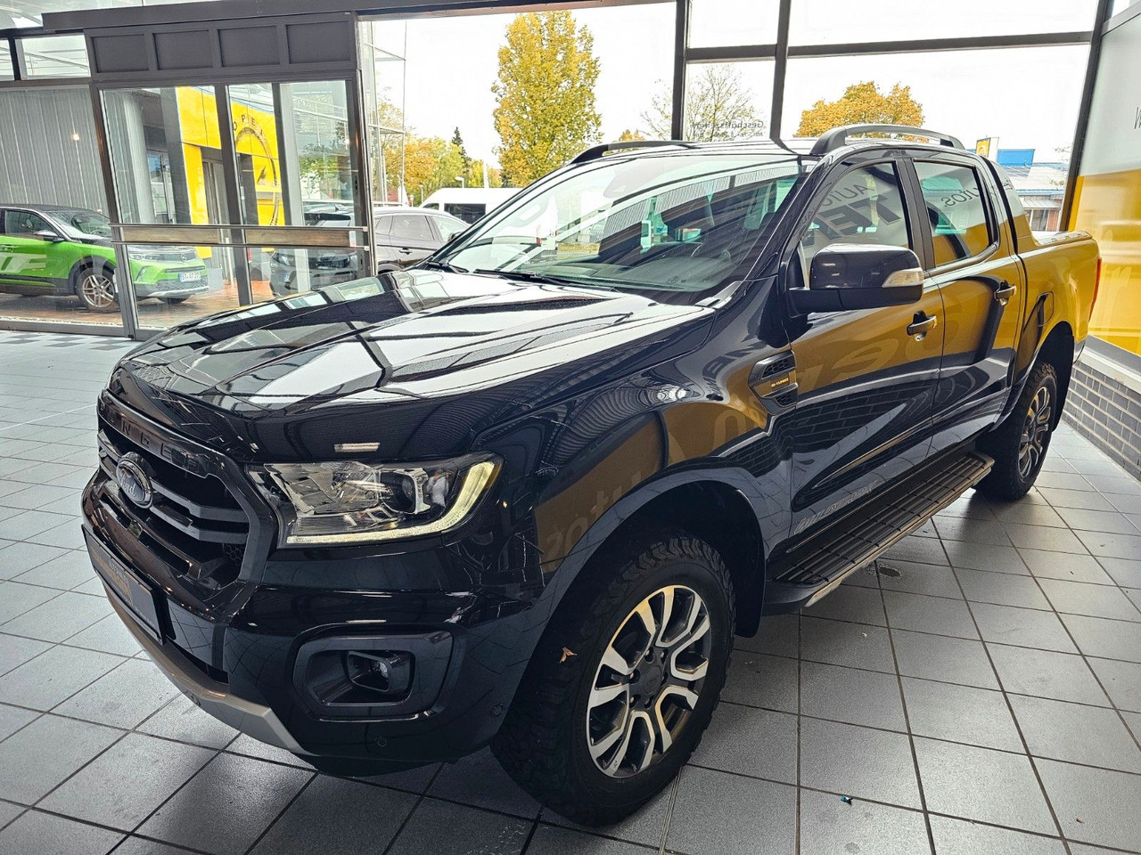 Ford Ranger Wildtrak DoKa 4x4 Standhzg. ACC LED AHK - SUV: obrázek 4 Ford Ranger Wildtrak DoKa 4x4 Standhzg. ACC LED AHK - SUV: obrázek 4