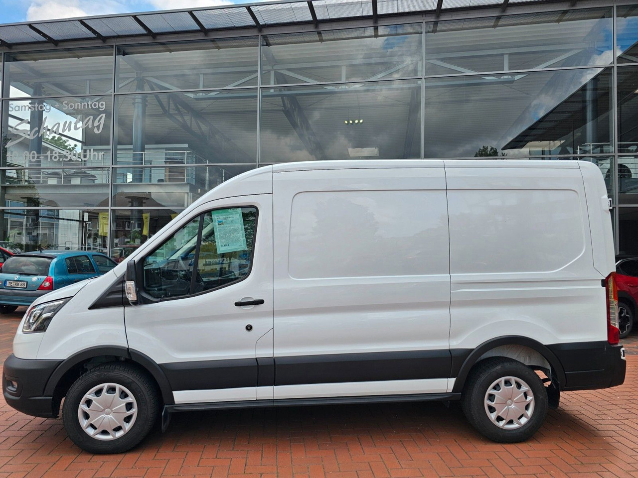 Ford Transit Kasten 350 L2H2 Trend Regalsystem Kamera - Furgon: obrázek 2 Ford Transit Kasten 350 L2H2 Trend Regalsystem Kamera - Furgon: obrázek 2