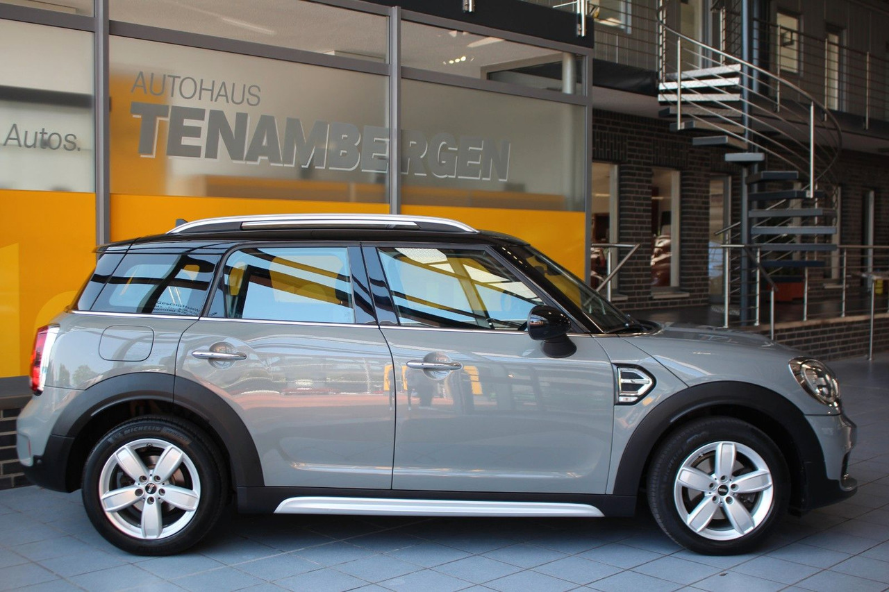 MINI Cooper D Countryman Pepper Navi Klimaaut. PDC - Osobní auto: obrázek 3 MINI Cooper D Countryman Pepper Navi Klimaaut. PDC - Osobní auto: obrázek 3