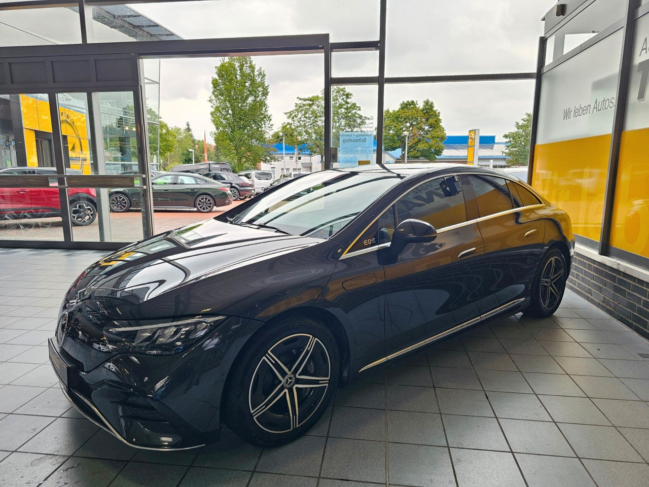 Mercedes-Benz EQE 350 AMG Edition ACC Memory eHeckkl. - Osobní auto: obrázek 2 Mercedes-Benz EQE 350 AMG Edition ACC Memory eHeckkl. - Osobní auto: obrázek 2