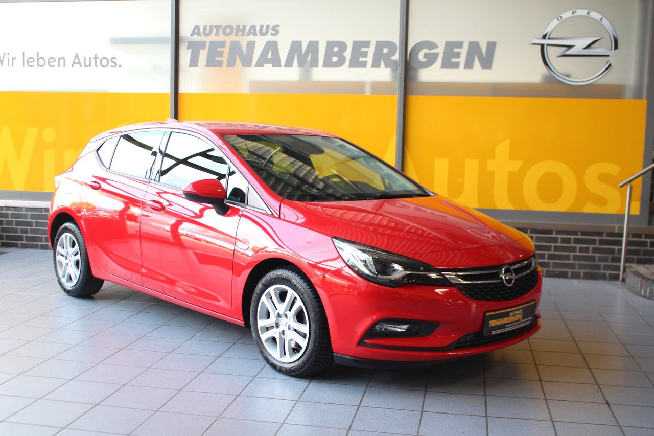 Opel Astra K Lim. Innovation Navi Voll-LED Kamera - Sedan: obrázek 1 Opel Astra K Lim. Innovation Navi Voll-LED Kamera - Sedan: obrázek 1