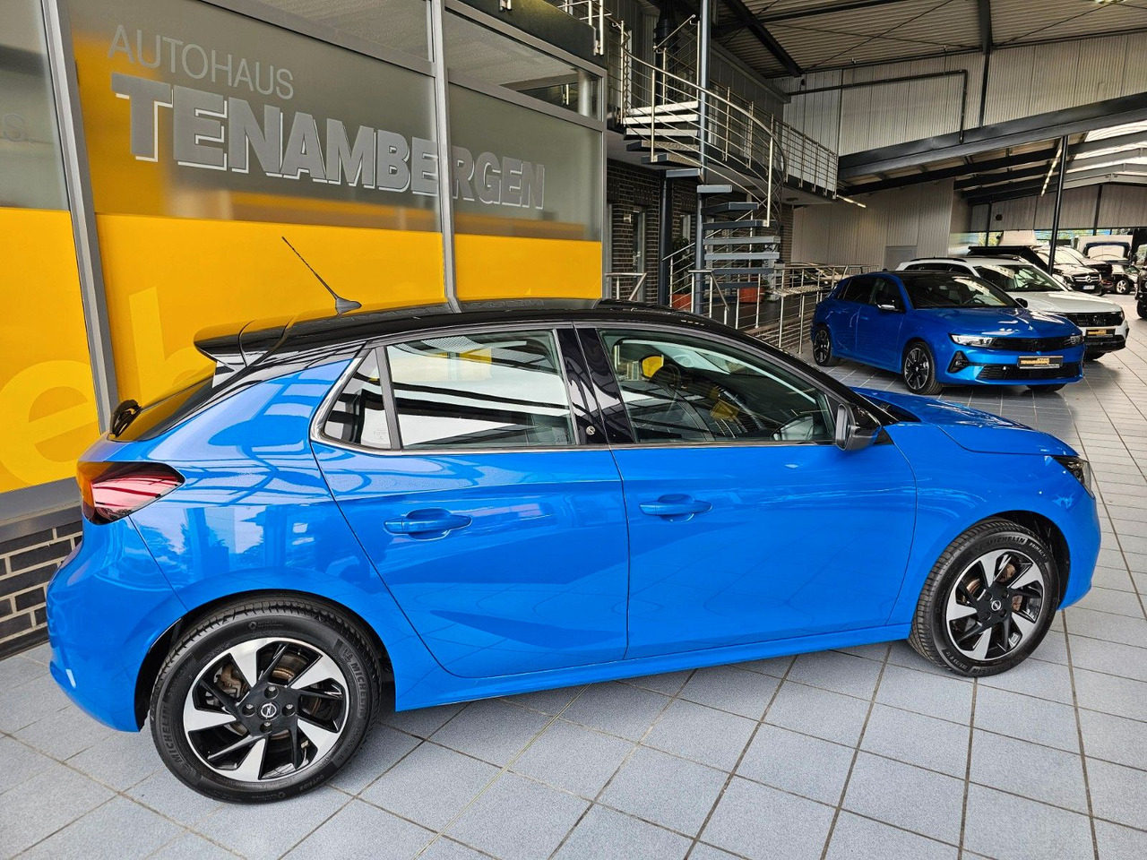 Opel Corsa F Elegance Sommer+Winterreifen +Wärmepumpe - Osobní auto: obrázek 2 Opel Corsa F Elegance Sommer+Winterreifen +Wärmepumpe - Osobní auto: obrázek 2