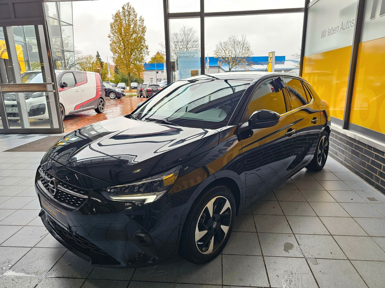 Opel Corsa F e Elegance 11kw Charger SHZ - Osobní auto: obrázek 3 Opel Corsa F e Elegance 11kw Charger SHZ - Osobní auto: obrázek 3