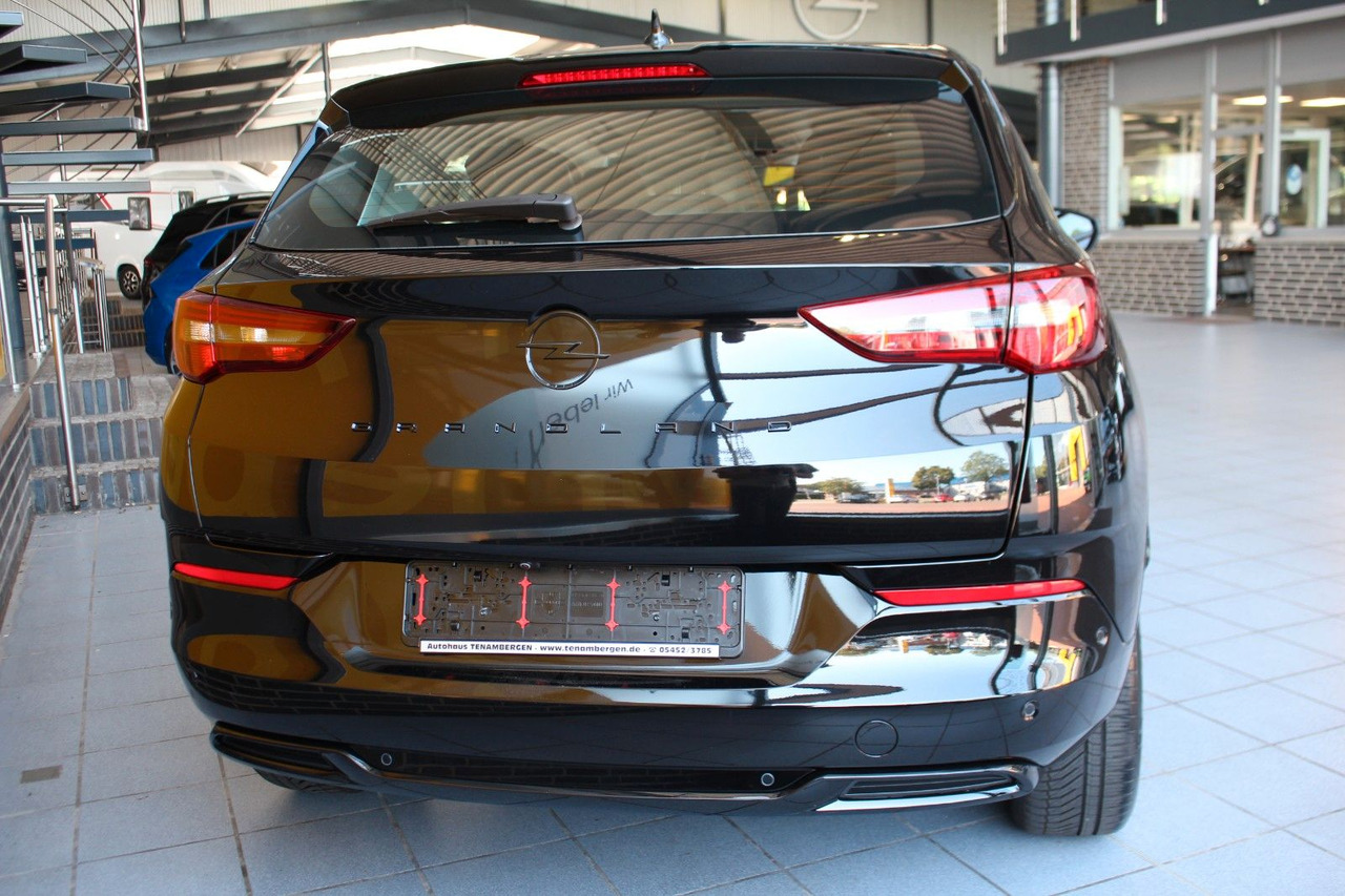 Opel Grandland 1.2 Turbo GS Line LED Kamera Sitzheiz. - SUV: obrázek 4 Opel Grandland 1.2 Turbo GS Line LED Kamera Sitzheiz. - SUV: obrázek 4
