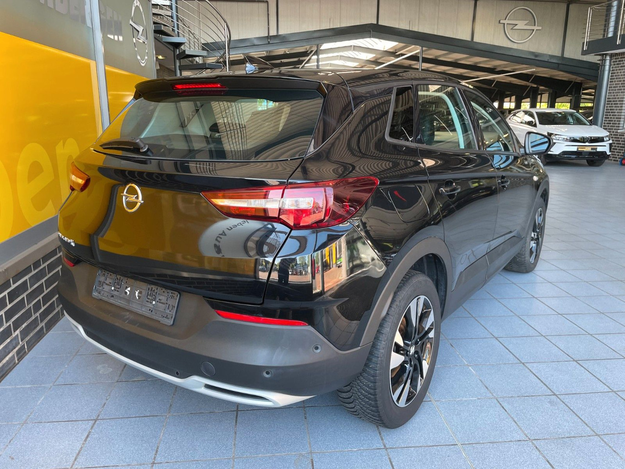 Opel Grandland (X) Elegance Kamera Sitz- & Lenkradhzg - SUV: obrázek 3 Opel Grandland (X) Elegance Kamera Sitz- & Lenkradhzg - SUV: obrázek 3