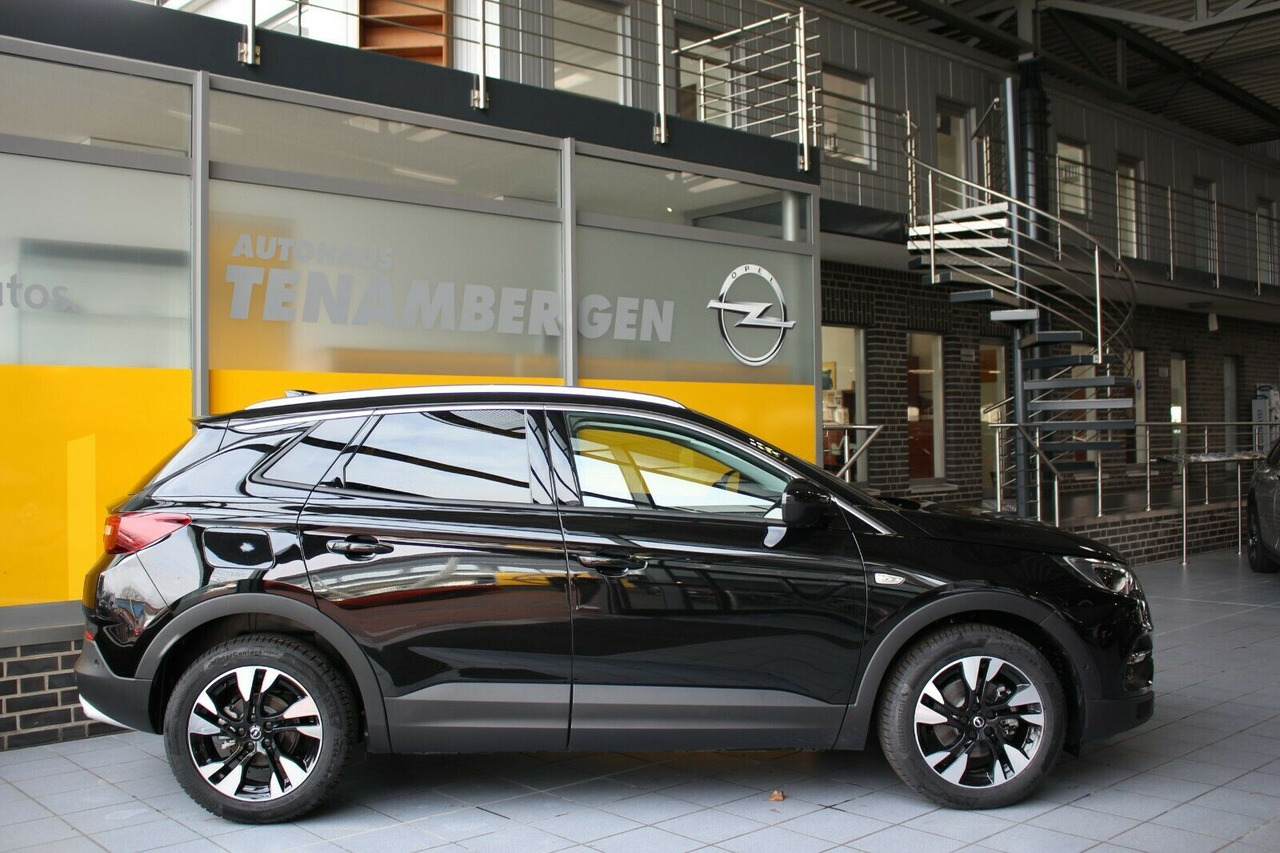 Opel Grandland X Ultimate Leder 360°Kamera DAB - SUV: obrázek 3 Opel Grandland X Ultimate Leder 360°Kamera DAB - SUV: obrázek 3