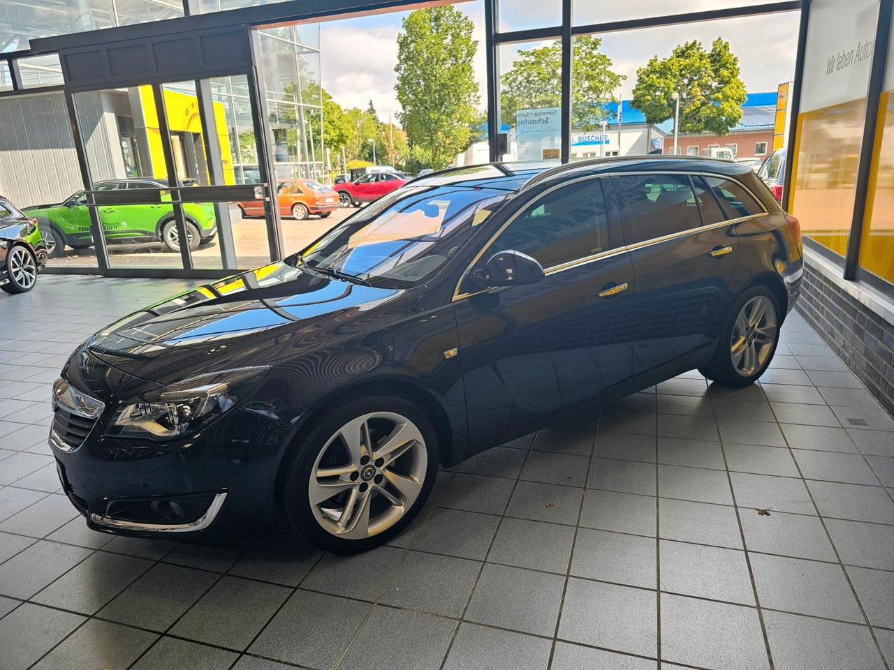 Opel Insignia A Business Innovation AHK ACC Leder Nav - Osobní auto: obrázek 3 Opel Insignia A Business Innovation AHK ACC Leder Nav - Osobní auto: obrázek 3