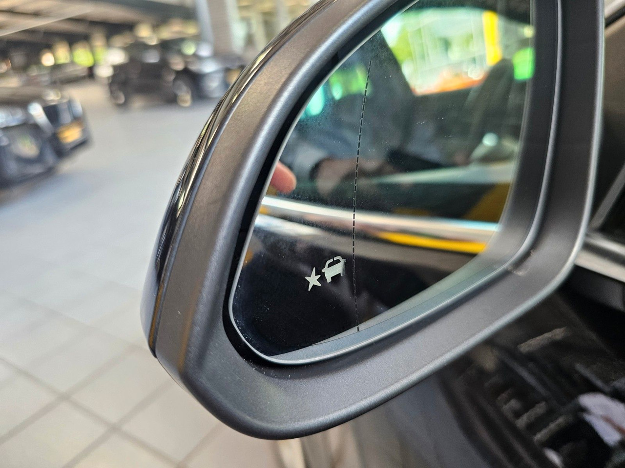 Opel Insignia A Business Innovation AHK ACC Leder Nav - Osobní auto: obrázek 5 Opel Insignia A Business Innovation AHK ACC Leder Nav - Osobní auto: obrázek 5