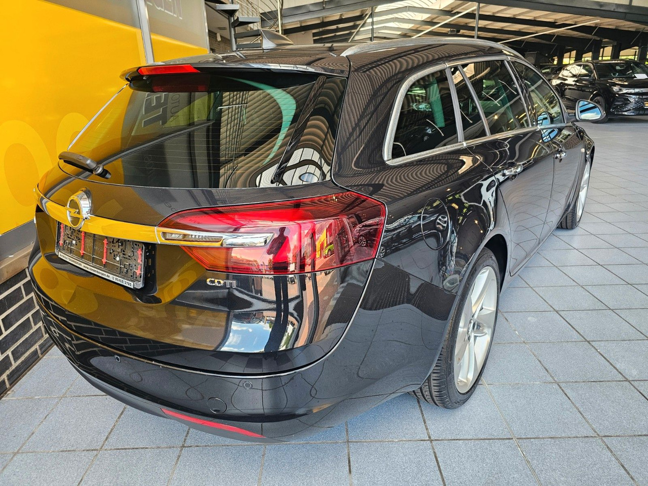 Opel Insignia A Business Innovation AHK ACC Leder Nav - Osobní auto: obrázek 4 Opel Insignia A Business Innovation AHK ACC Leder Nav - Osobní auto: obrázek 4