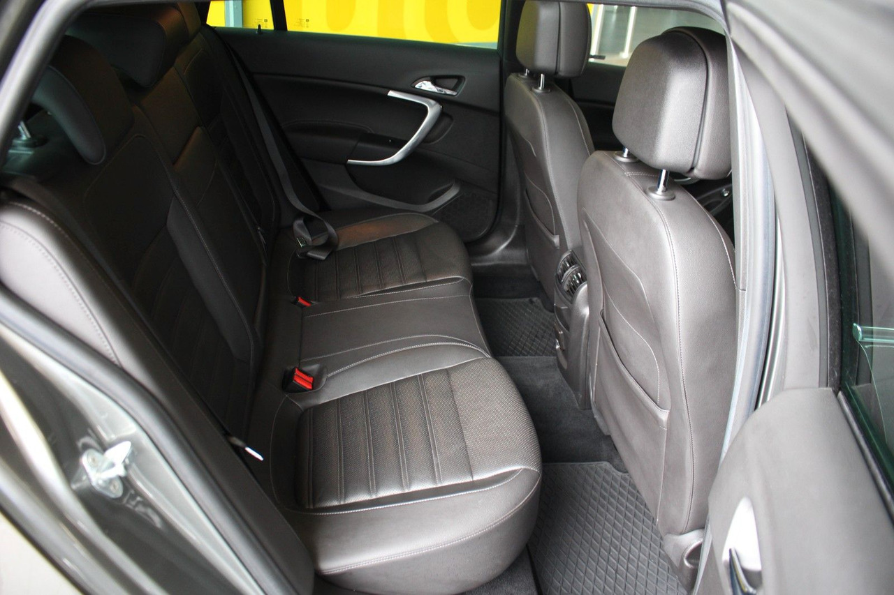 Osobní auto Opel Insignia A ST Innovation AHK Panodach OPC Line: obrázek 9
