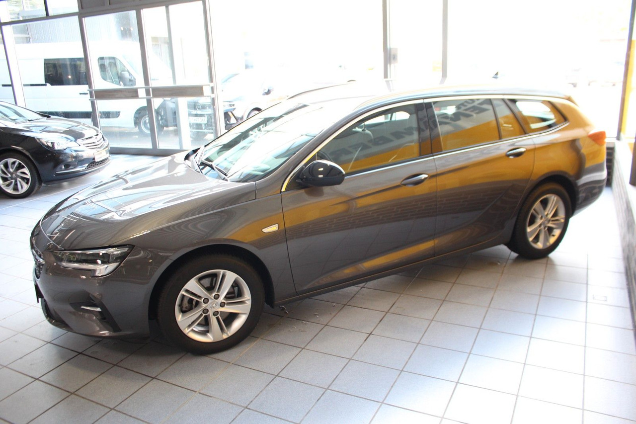 Opel Insignia B Sports Tourer Elegance Massage AHK AC - Kombi: obrázek 4 Opel Insignia B Sports Tourer Elegance Massage AHK AC - Kombi: obrázek 4