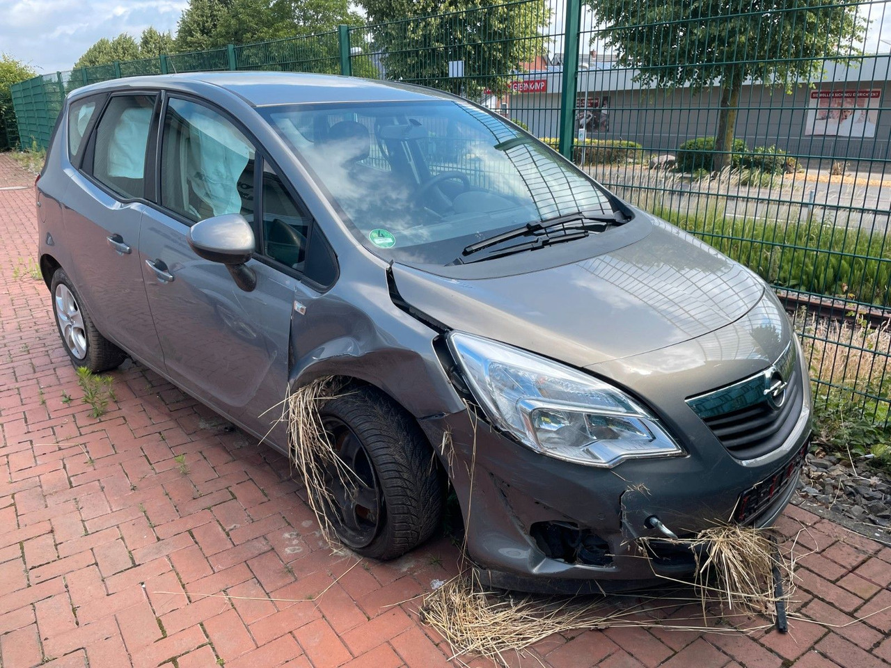 Opel Meriva B Edition - Mikrobus: obrázek 1 Opel Meriva B Edition - Mikrobus: obrázek 1