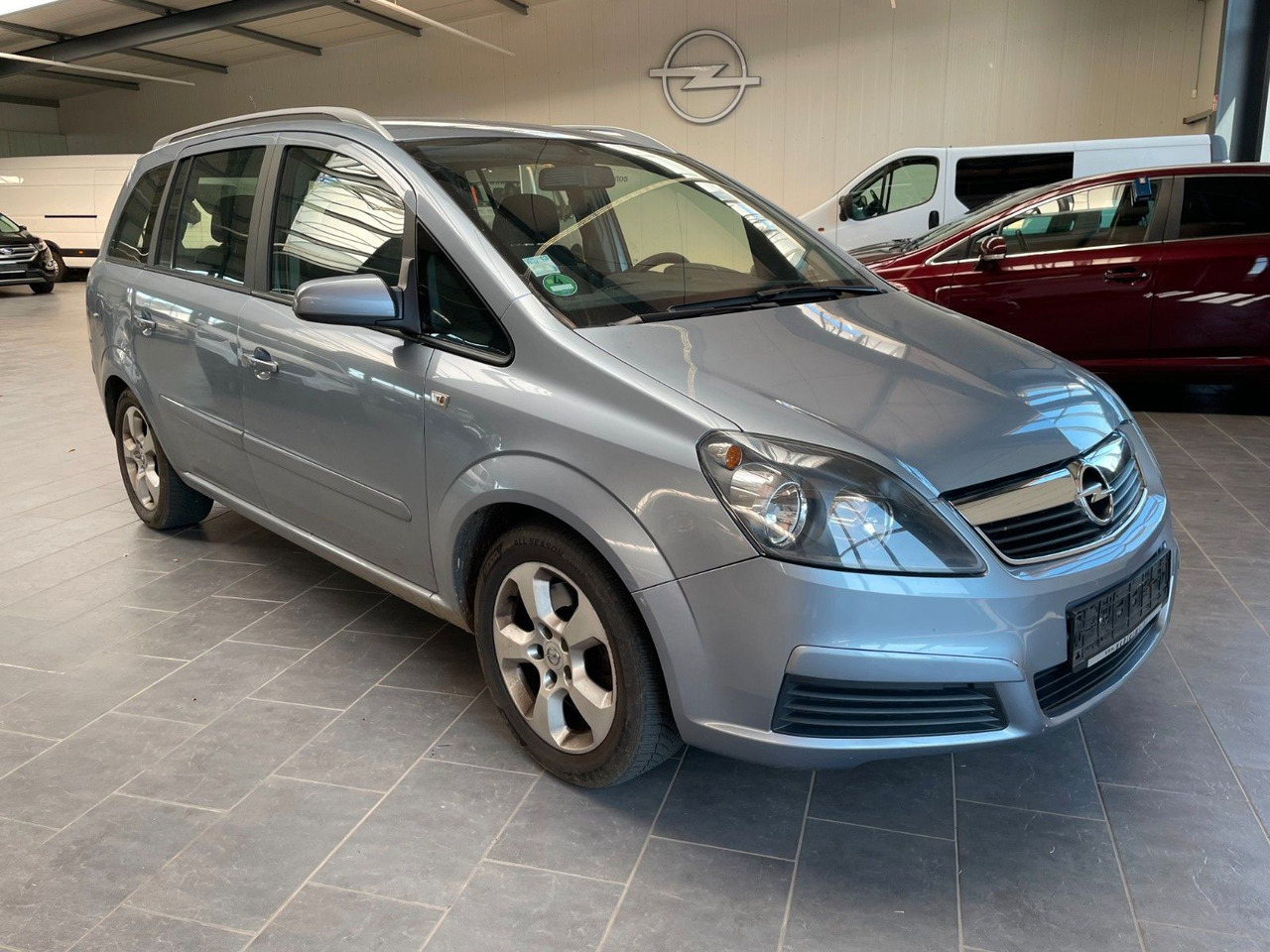 Opel Zafira B Edition - Mikrobus: obrázek 1 Opel Zafira B Edition - Mikrobus: obrázek 1