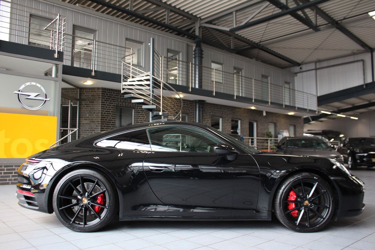 Porsche 992 Carrera 4S Sport-Chrono Matrix-LED Bose - Osobní auto: obrázek 2 Porsche 992 Carrera 4S Sport-Chrono Matrix-LED Bose - Osobní auto: obrázek 2