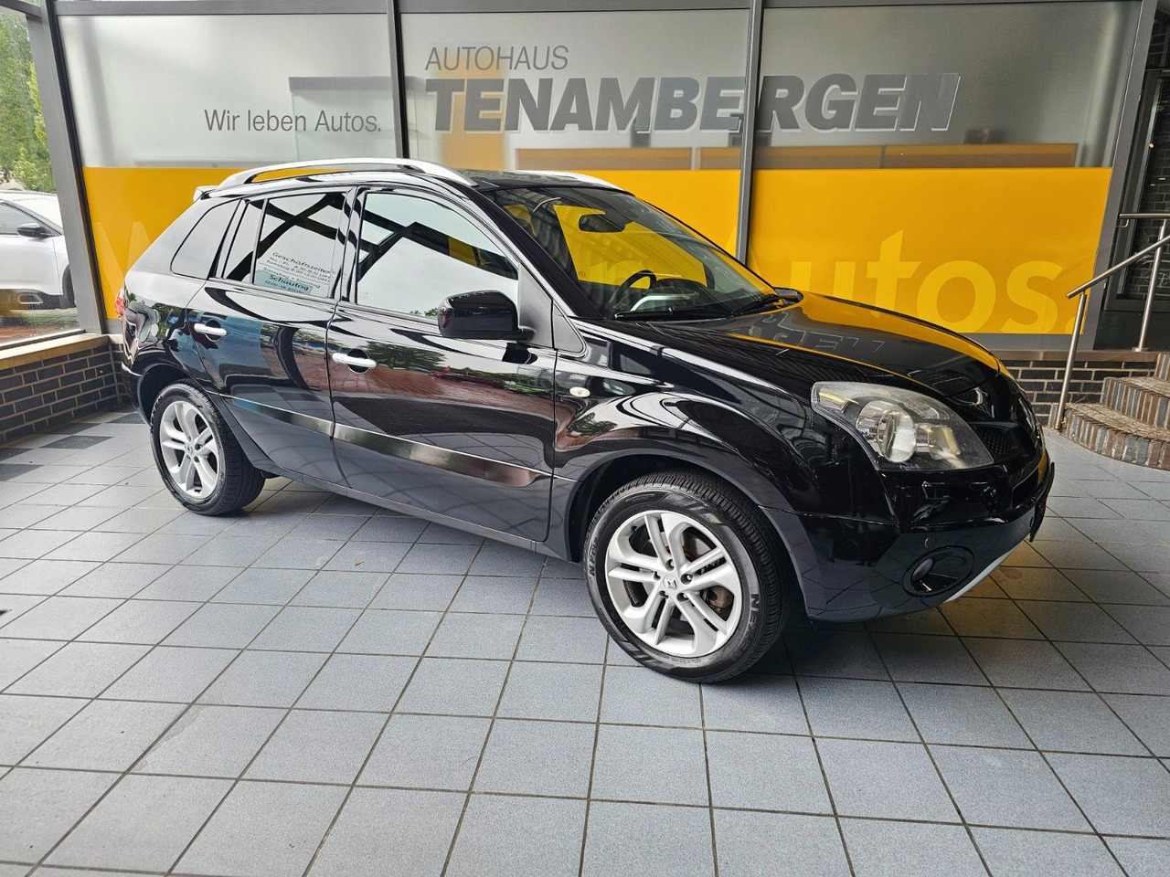 Renault Koleos 2.0 dCi Night&Day 4x4 Leder Navi Bose - SUV: obrázek 1 Renault Koleos 2.0 dCi Night&Day 4x4 Leder Navi Bose - SUV: obrázek 1