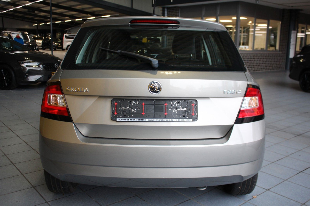 Skoda Fabia Ambition Klima Tempomat Bluetooth - Hatchback: obrázek 5 Skoda Fabia Ambition Klima Tempomat Bluetooth - Hatchback: obrázek 5