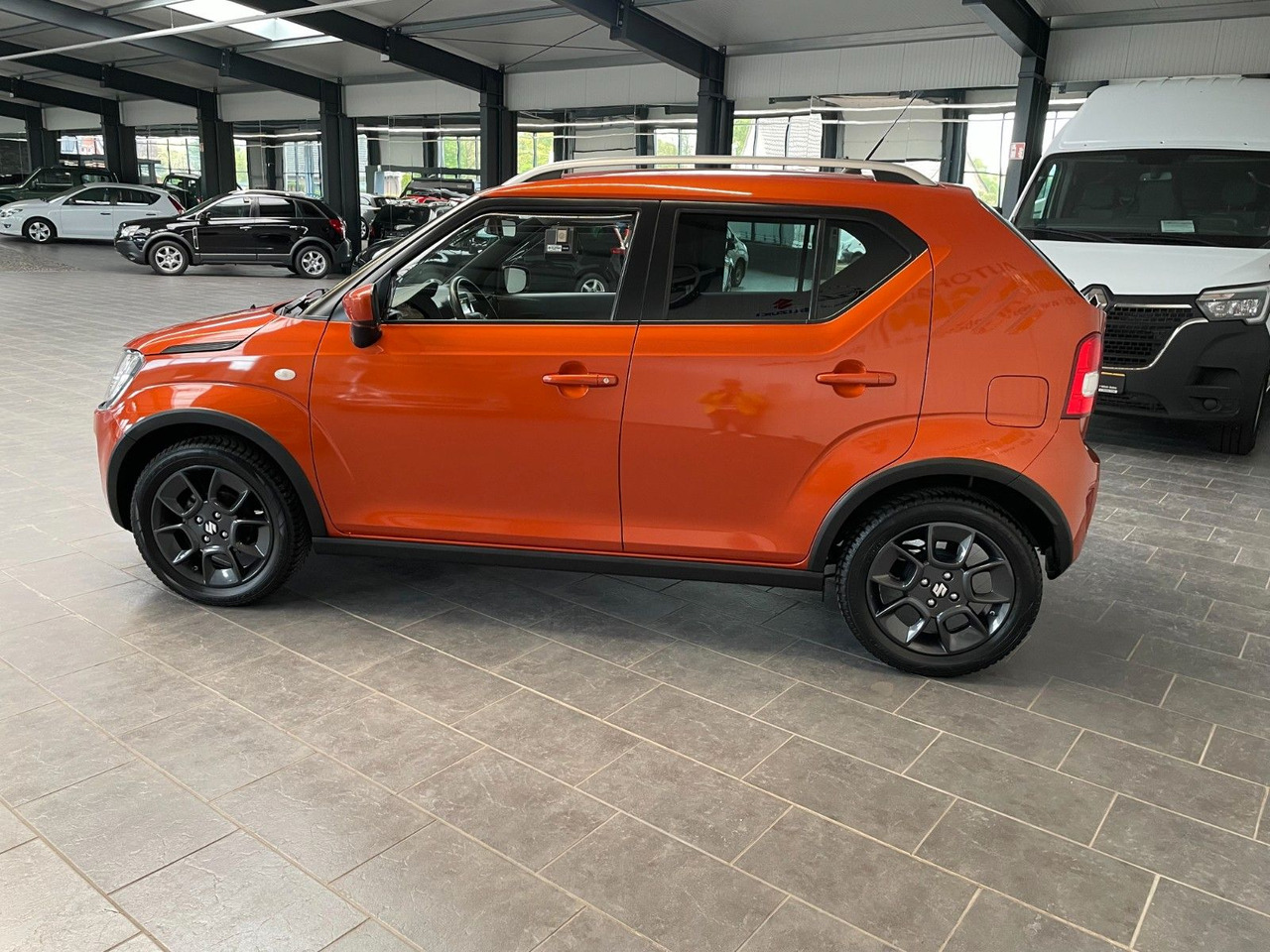 Suzuki Ignis 1.2 Comfort /Hybrid/Automatik/DAB/Navi - Osobní auto: obrázek 5 Suzuki Ignis 1.2 Comfort /Hybrid/Automatik/DAB/Navi - Osobní auto: obrázek 5