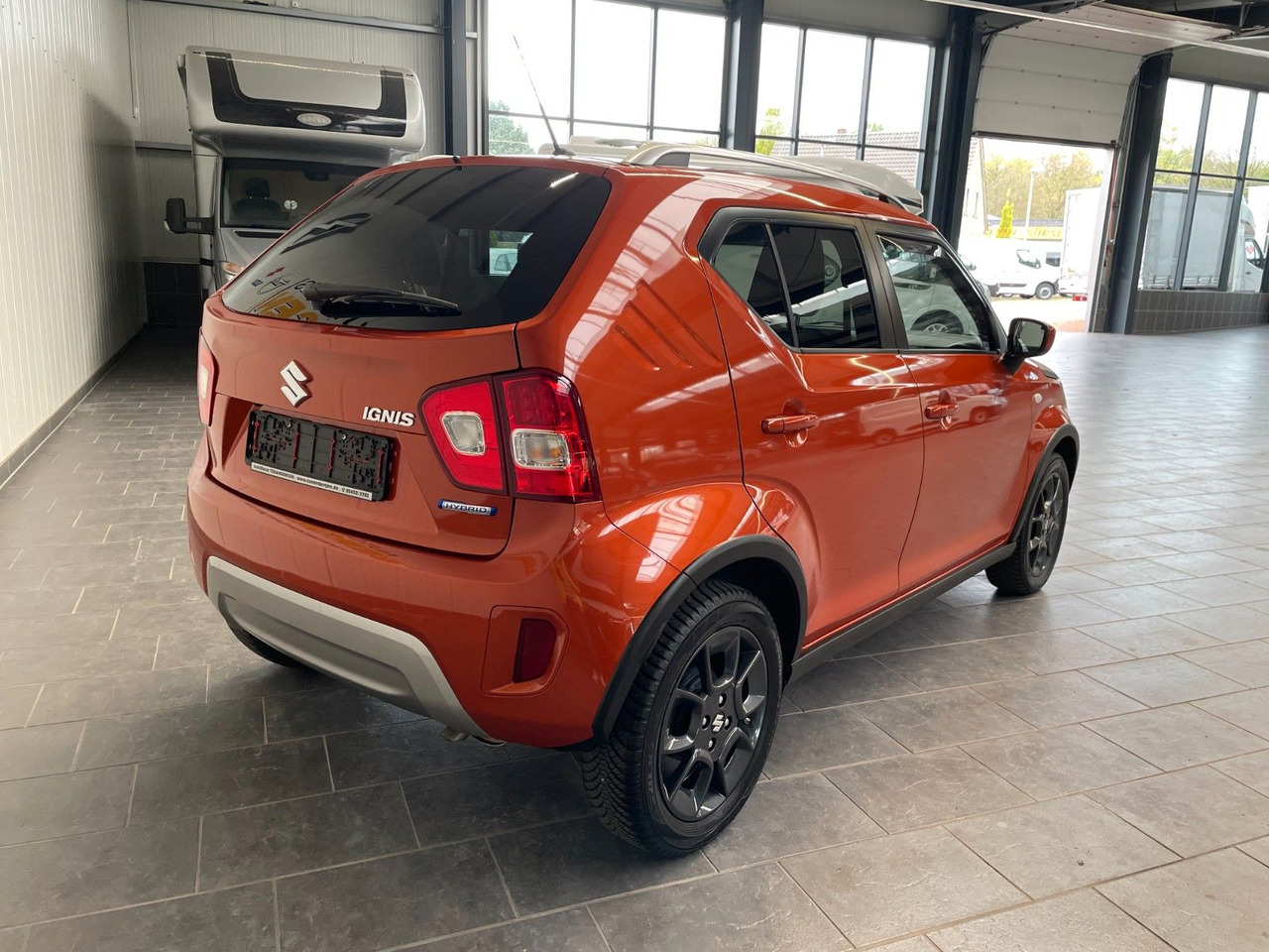 Suzuki Ignis 1.2 Comfort /Hybrid/Automatik/DAB/Navi - Osobní auto: obrázek 3 Suzuki Ignis 1.2 Comfort /Hybrid/Automatik/DAB/Navi - Osobní auto: obrázek 3