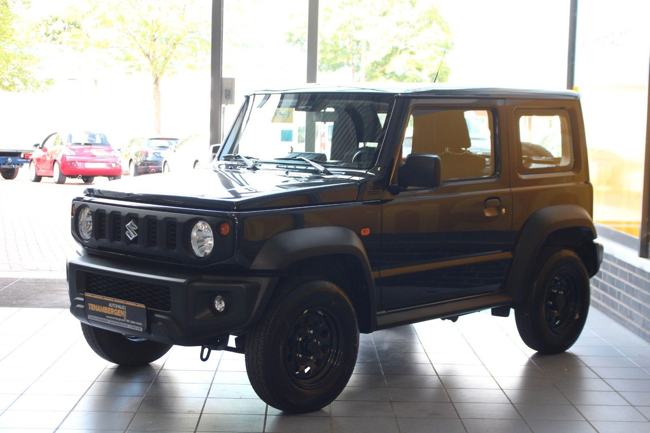 Suzuki Jimny zuschaltbarer Allradantrieb Allgrip - SUV: obrázek 4 Suzuki Jimny zuschaltbarer Allradantrieb Allgrip - SUV: obrázek 4