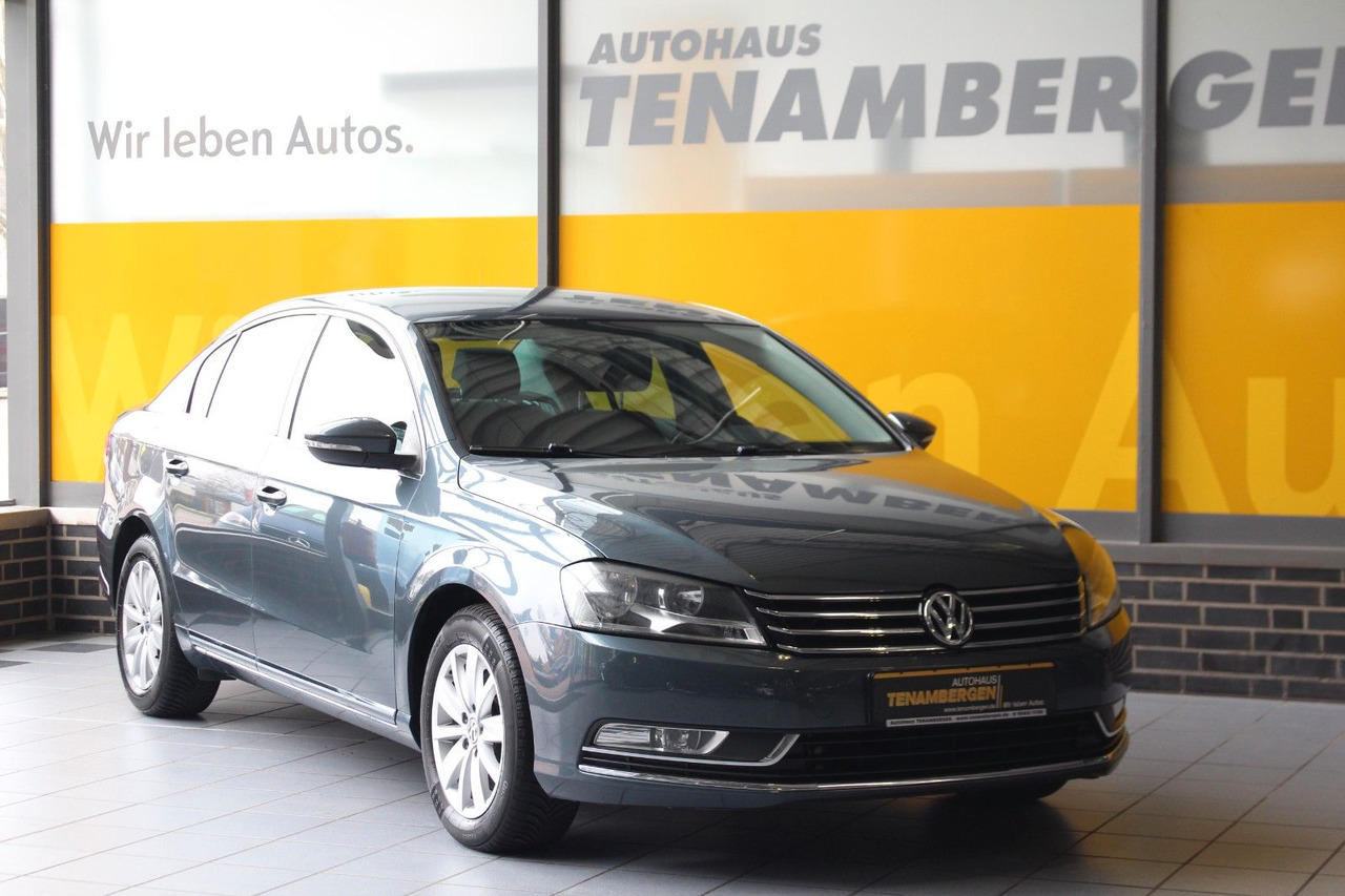 Volkswagen Passat Comfortline BlueMotion Navi PDC - Sedan: obrázek 2 Volkswagen Passat Comfortline BlueMotion Navi PDC - Sedan: obrázek 2