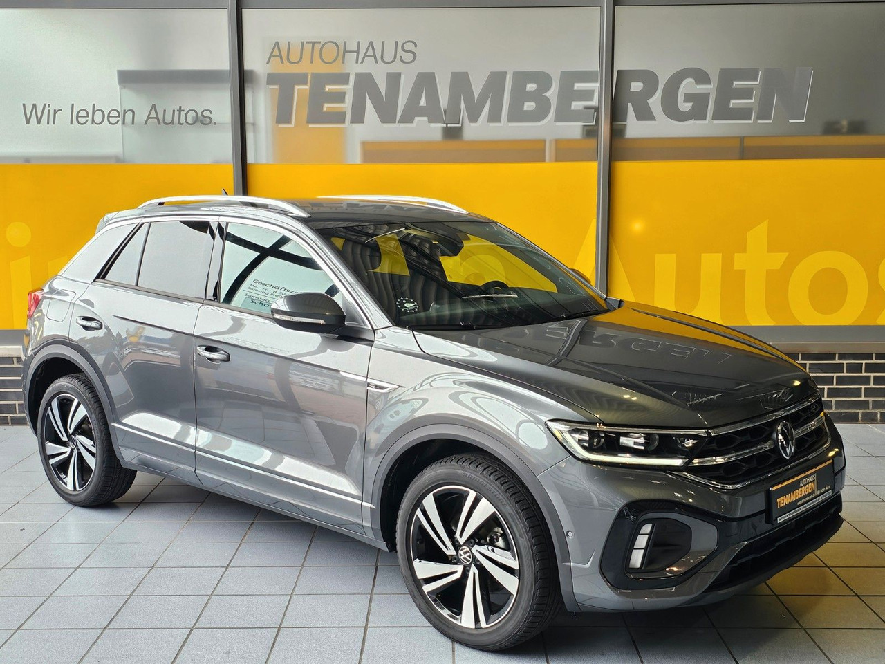 Volkswagen T-Roc R-Line eHeckklappe SHZ LED - SUV: obrázek 1 Volkswagen T-Roc R-Line eHeckklappe SHZ LED - SUV: obrázek 1
