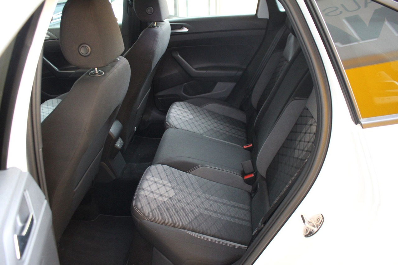 SUV Volkswagen Taigo 1.5 TSI R-Line IQ Kamera Keyless Navi ACC: obrázek 13
