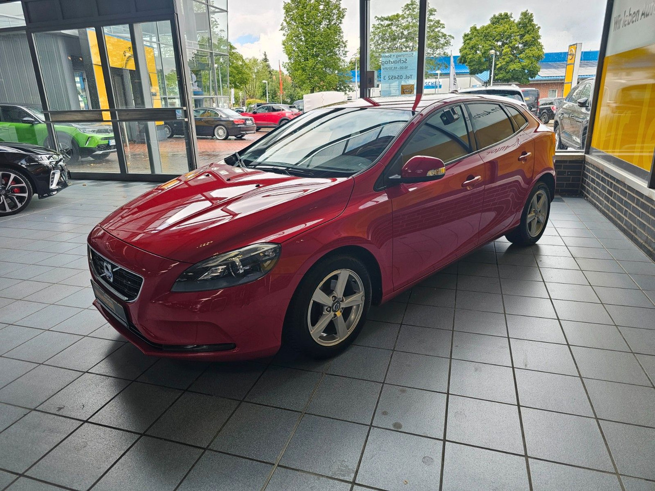 Volvo V40 You! Xenon Sitzheizung Freisprecheinrichtung - Sedan: obrázek 4 Volvo V40 You! Xenon Sitzheizung Freisprecheinrichtung - Sedan: obrázek 4