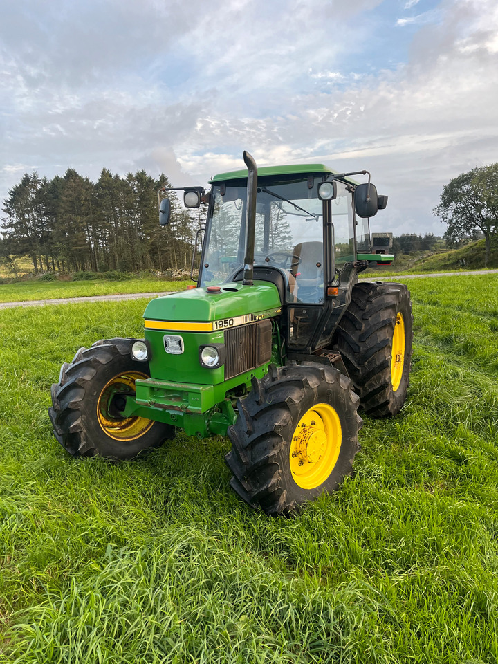 JOHN DEERE 1950 - Traktor: obrázek 1 JOHN DEERE 1950 - Traktor: obrázek 1