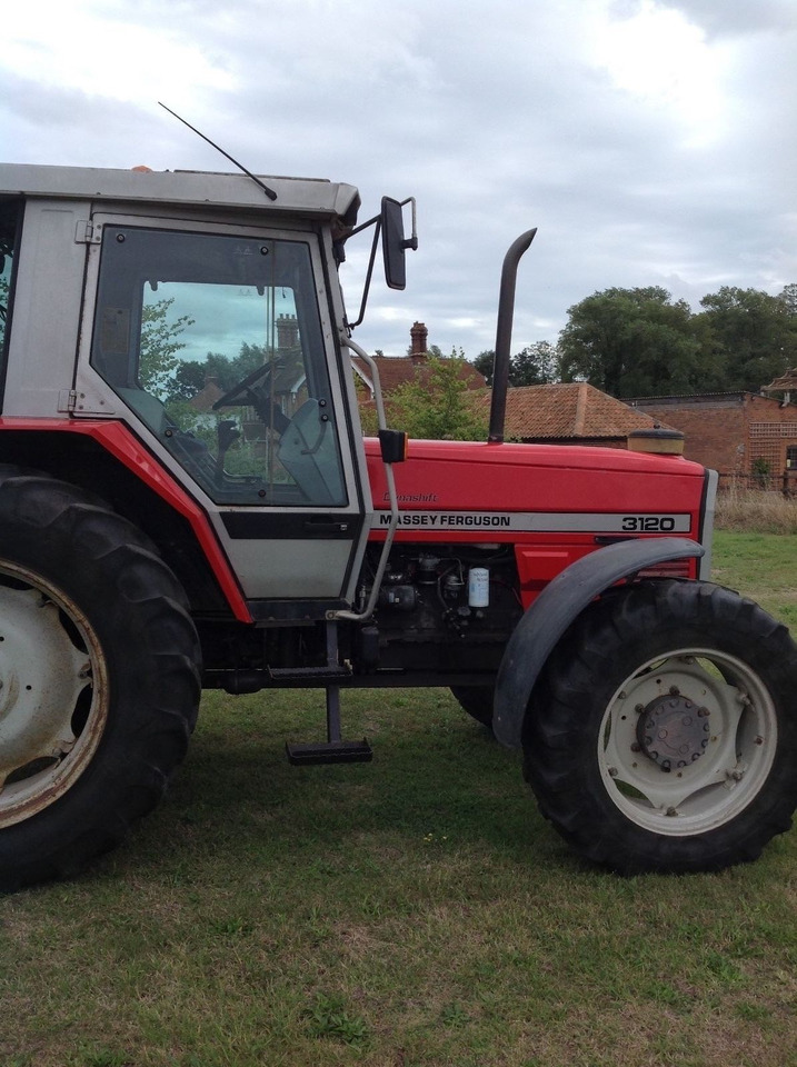 Massey Ferguson 3120 - Traktor: obrázek 3 Massey Ferguson 3120 - Traktor: obrázek 3