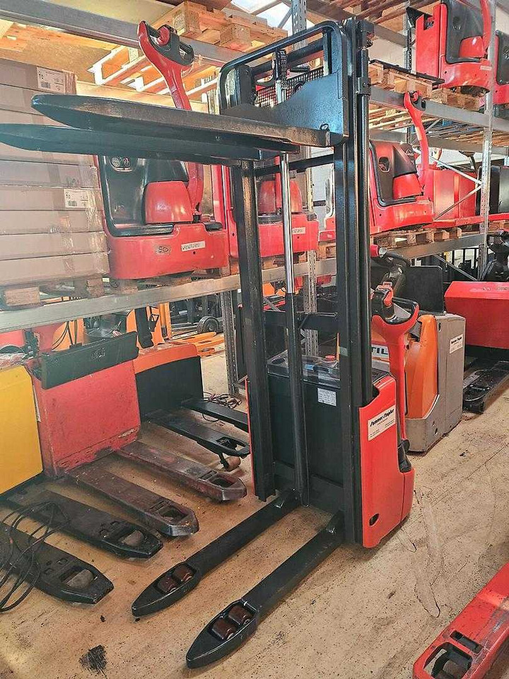 Linde L12 - Stohovací vozík: obrázek 2 Linde L12 - Stohovací vozík: obrázek 2