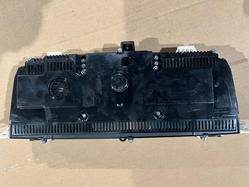 Continental FH4 - Palubní deska: obrázek 4 Continental FH4 - Palubní deska: obrázek 4