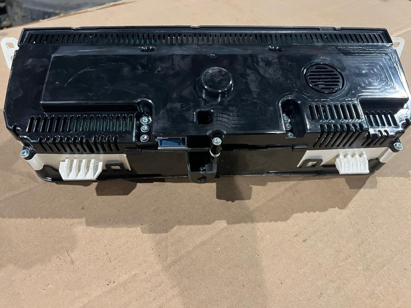 Continental FH4 - Palubní deska: obrázek 3 Continental FH4 - Palubní deska: obrázek 3