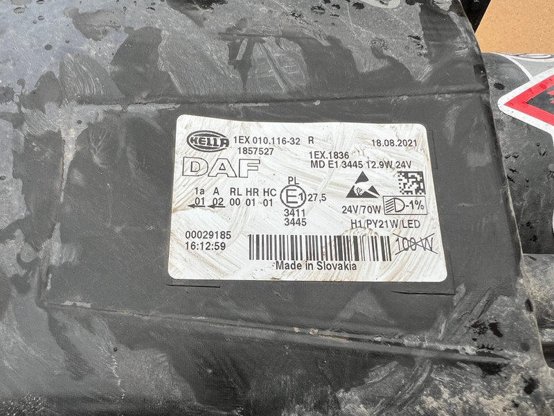 DAF XF106 - Světlomet: obrázek 5 DAF XF106 - Světlomet: obrázek 5