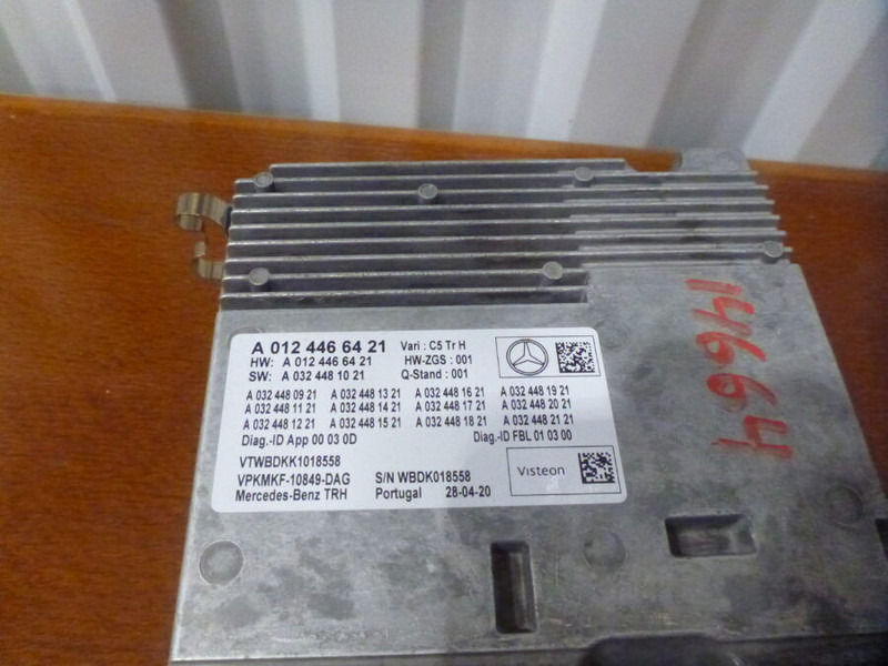 Mercedes-Benz ICC5 - Řídicí blok: obrázek 2 Mercedes-Benz ICC5 - Řídicí blok: obrázek 2