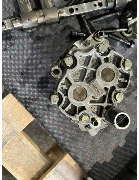 Scania R580 - Olejové čerpadlo: obrázek 2 Scania R580 - Olejové čerpadlo: obrázek 2