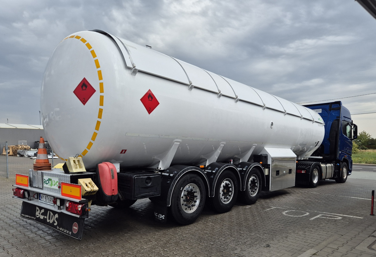 BC-LDS EMERSON/ propane/ butane/ lpg/ gpl - Cisternový návěs: obrázek 3 BC-LDS EMERSON/ propane/ butane/ lpg/ gpl - Cisternový návěs: obrázek 3