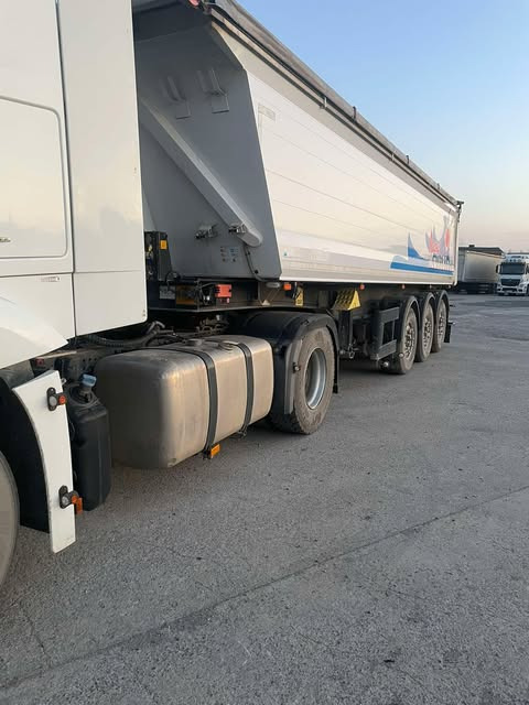 BENALU c39 - Návěs: obrázek 2 BENALU c39 - Návěs: obrázek 2