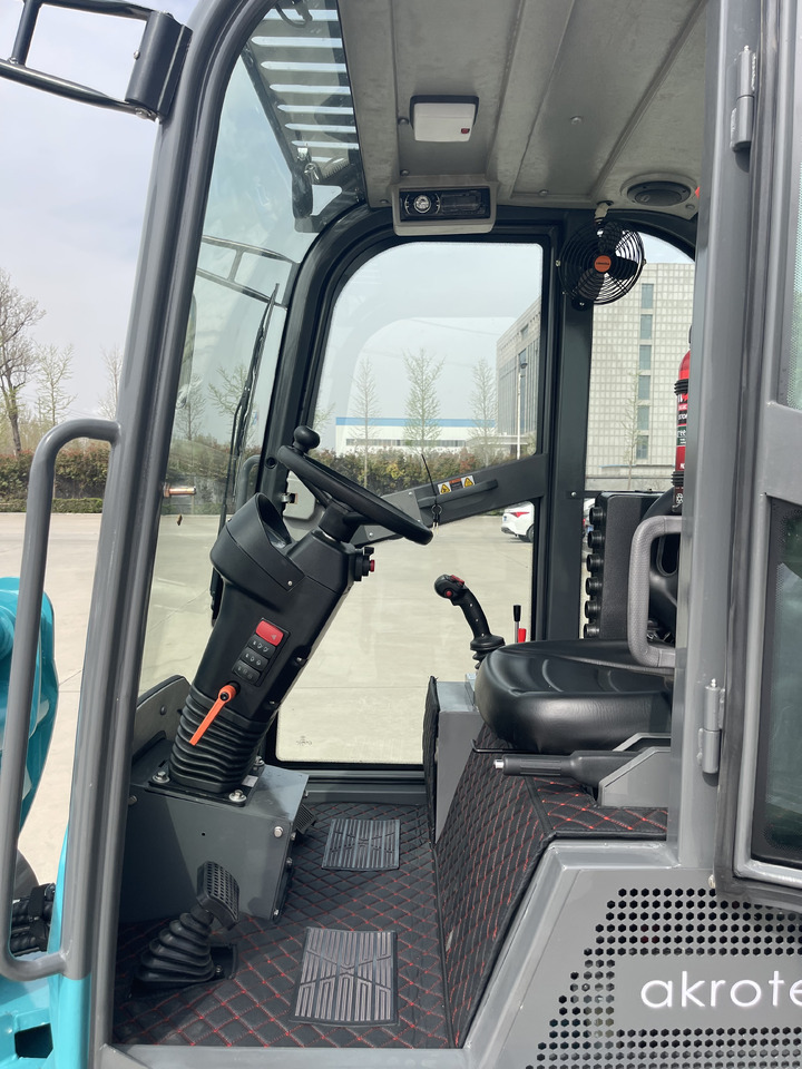 MEGALOAD Wheel Loader AK1100T Telescopic arm Euro 5 KUBOTA Engine CAT JCB Same AK1100T - Kolový nakladač: obrázek 5 MEGALOAD Wheel Loader AK1100T Telescopic arm Euro 5 KUBOTA Engine CAT JCB Same AK1100T - Kolový nakladač: obrázek 5