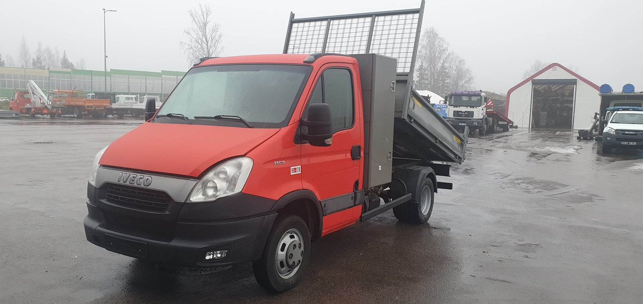 IVECO Daily 35C13 - Dodávka sklápěč: obrázek 2 IVECO Daily 35C13 - Dodávka sklápěč: obrázek 2