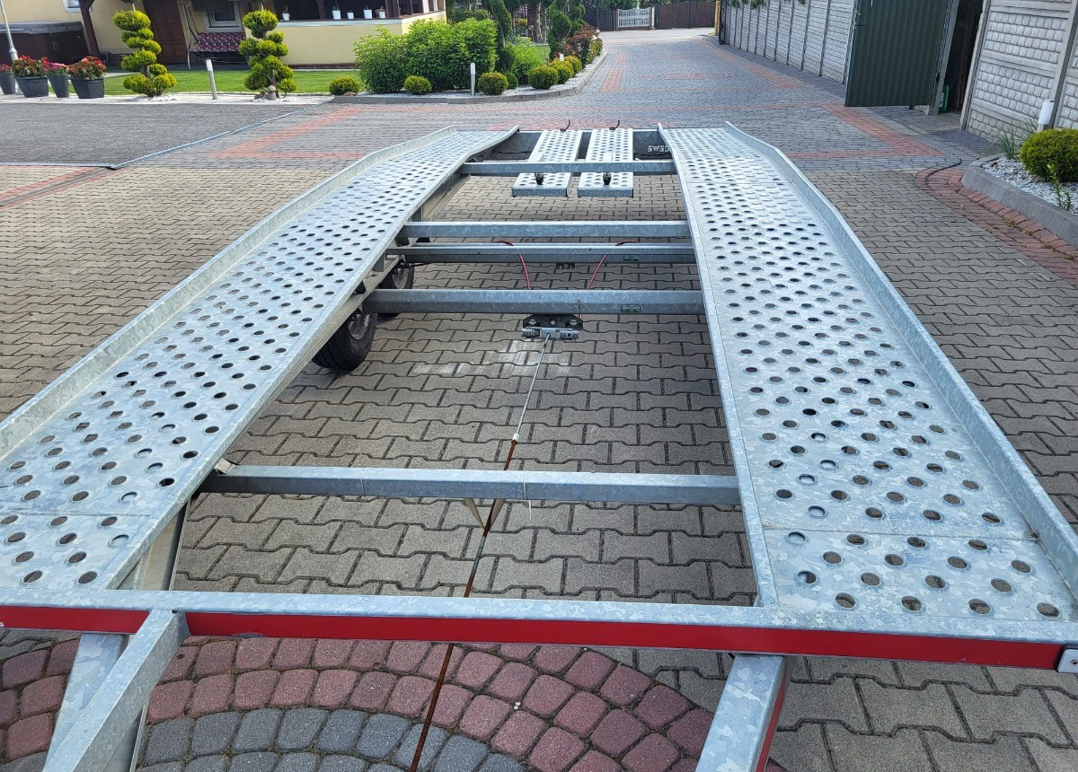 GEWE DMC 270kg długa 5m nowa nie używana Dmc Stan Idealny nowy - Přívěs na přepravu automobilů: obrázek 4 GEWE DMC 270kg długa 5m nowa nie używana Dmc Stan Idealny nowy - Přívěs na přepravu automobilů: obrázek 4