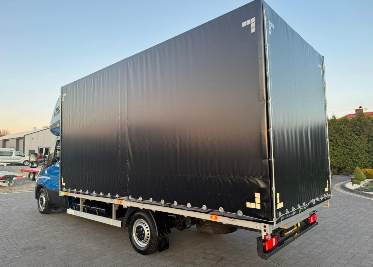 Iveco 35S18 3.0 Hi-Matic Salon Polska 30 180ps - Plachtová dodávka: obrázek 5 Iveco 35S18 3.0 Hi-Matic Salon Polska 30 180ps - Plachtová dodávka: obrázek 5