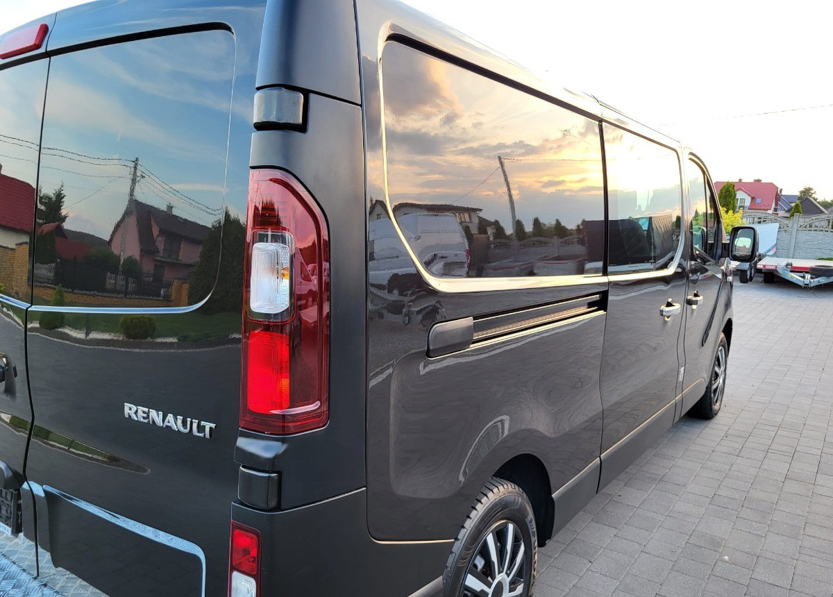 Renault Trafic Long doka 6-osobowy 6 osobowy - Jiná technika: obrázek 5 Renault Trafic Long doka 6-osobowy 6 osobowy - Jiná technika: obrázek 5