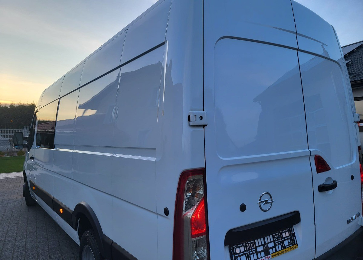 Dodávka s dvojitou kabinou Opel Movano Max 9 osobowy: obrázek 18 Dodávka s dvojitou kabinou Opel Movano Max 9 osobowy: obrázek 18