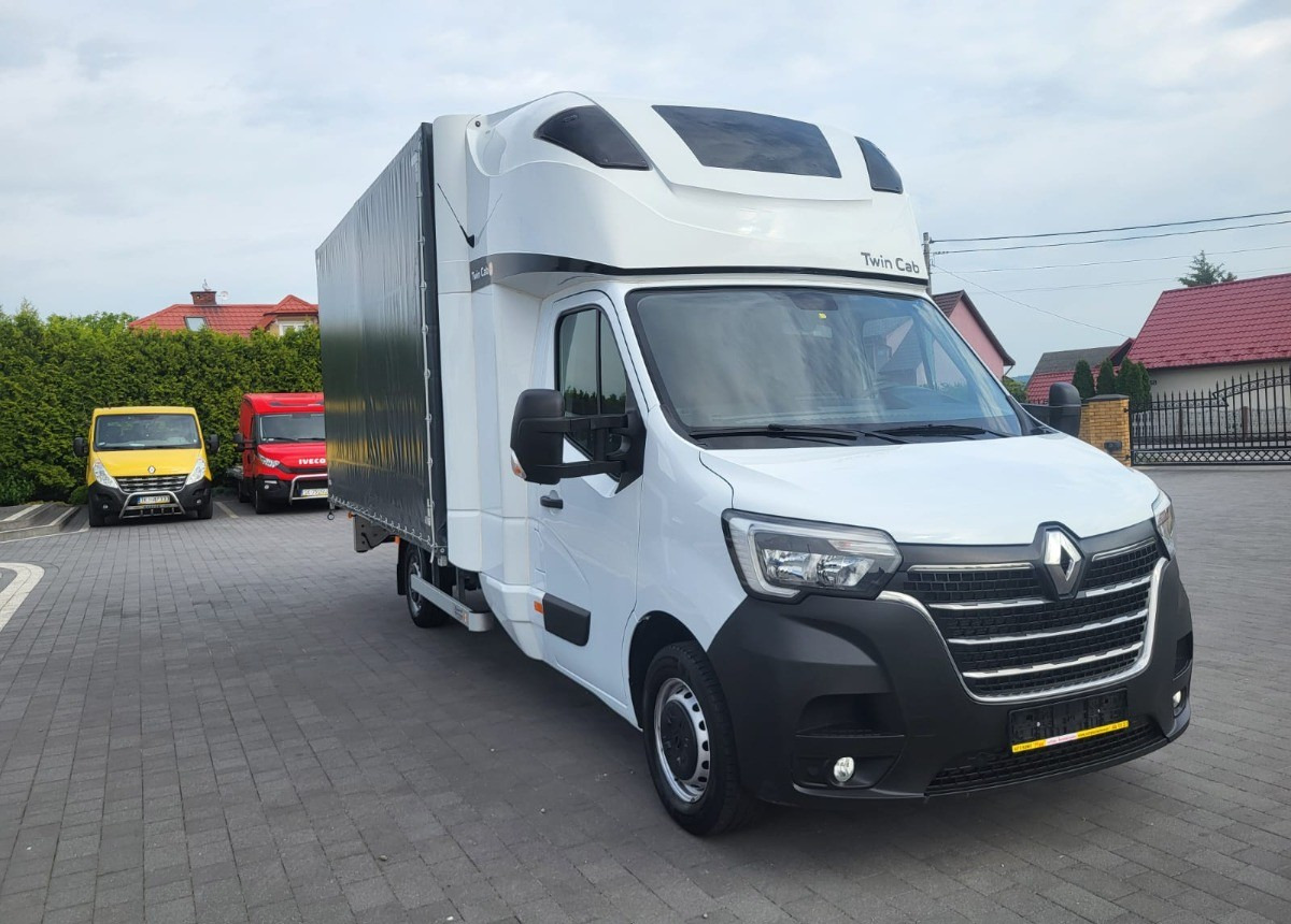 Renault 10 europalet kabina XXL 2x spania Master jak Nowy Kabina 2xspanie - Plachtová dodávka: obrázek 4 Renault 10 europalet kabina XXL 2x spania Master jak Nowy Kabina 2xspanie - Plachtová dodávka: obrázek 4