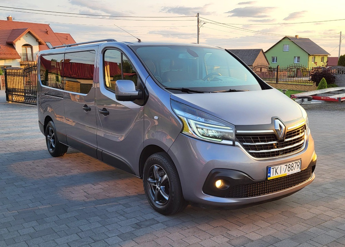Renault Trafic Long 9-osobowy 2.0 150ps. - Dodávka s dvojitou kabinou: obrázek 5 Renault Trafic Long 9-osobowy 2.0 150ps. - Dodávka s dvojitou kabinou: obrázek 5