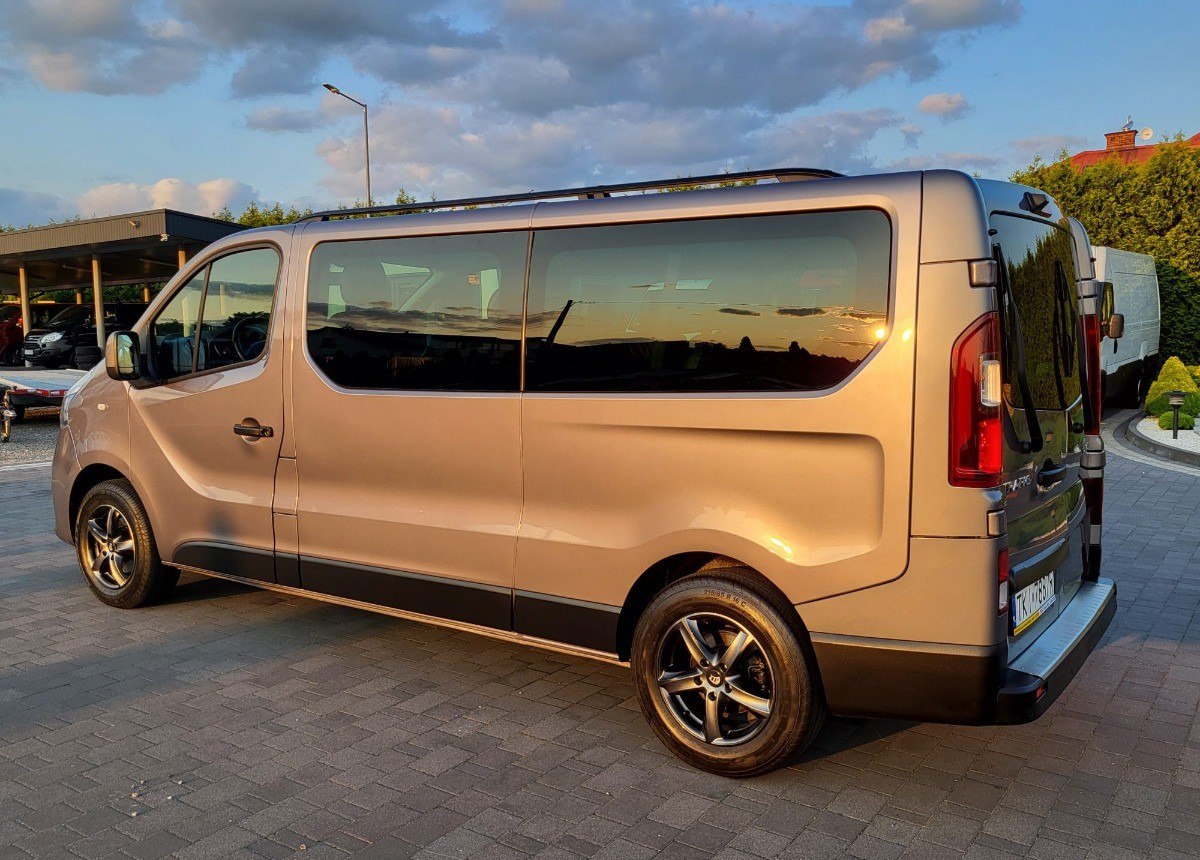 Renault Trafic Long 9-osobowy 2.0 150ps. - Dodávka s dvojitou kabinou: obrázek 2 Renault Trafic Long 9-osobowy 2.0 150ps. - Dodávka s dvojitou kabinou: obrázek 2
